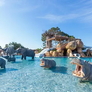 4* Semesteranläggning (resort) & Sanguli