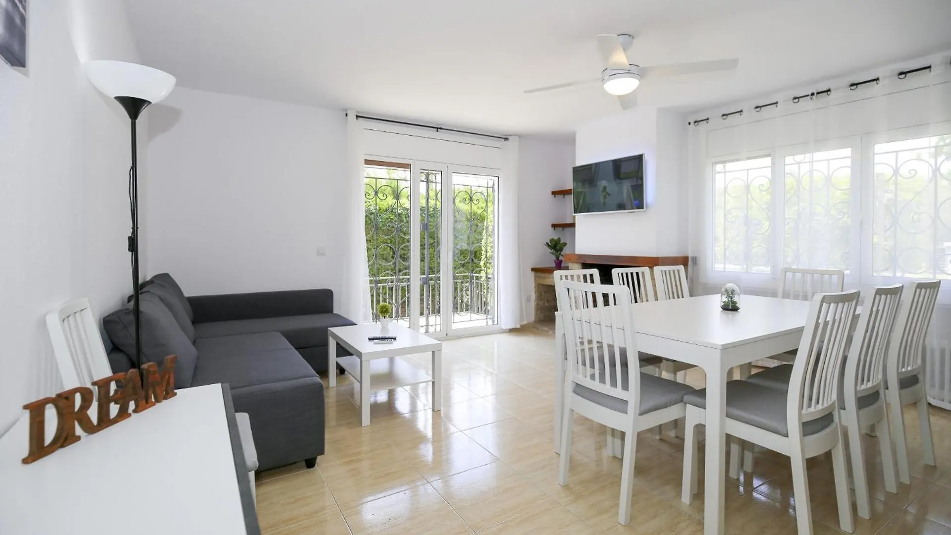 Adelfa Villa Planetcostadorada Salou 0*,  Spain